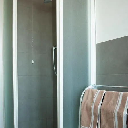 Foresteria Lombarda By Max Guest house *