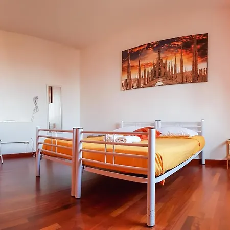 Foresteria Lombarda By Max Guest house