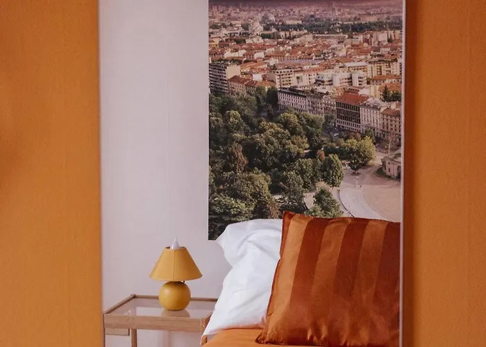 Foresteria Lombarda By Max Guest house