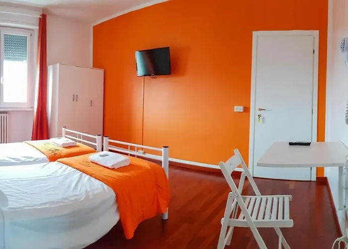Foresteria Lombarda By Max Guest house