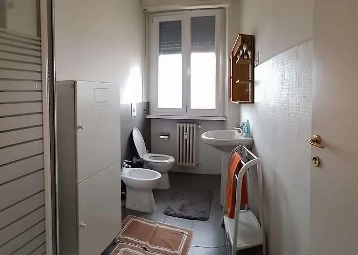 Foresteria Lombarda By Max Guest house