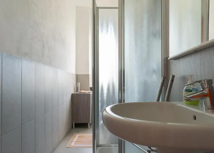 Foresteria Lombarda By Max Guest house